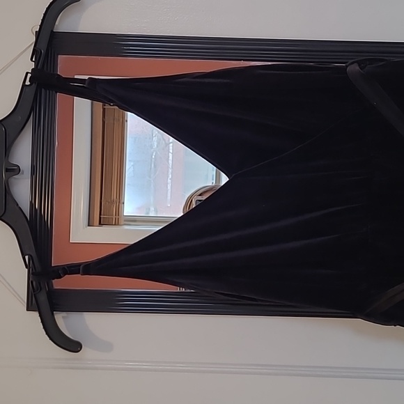 H&M Black Velvet Jumpsuit | Size 10 - Picture 3 of 9